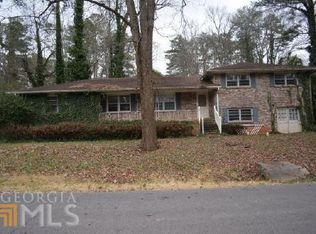 647 Rebecca St, Lawrenceville, GA