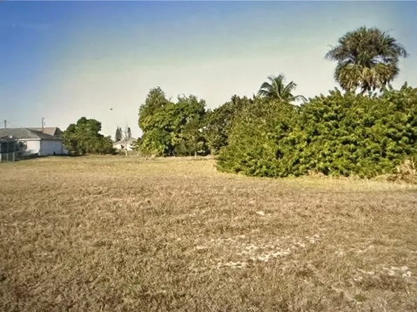 2612 NE 21st Pl, Cape Coral, FL 33909