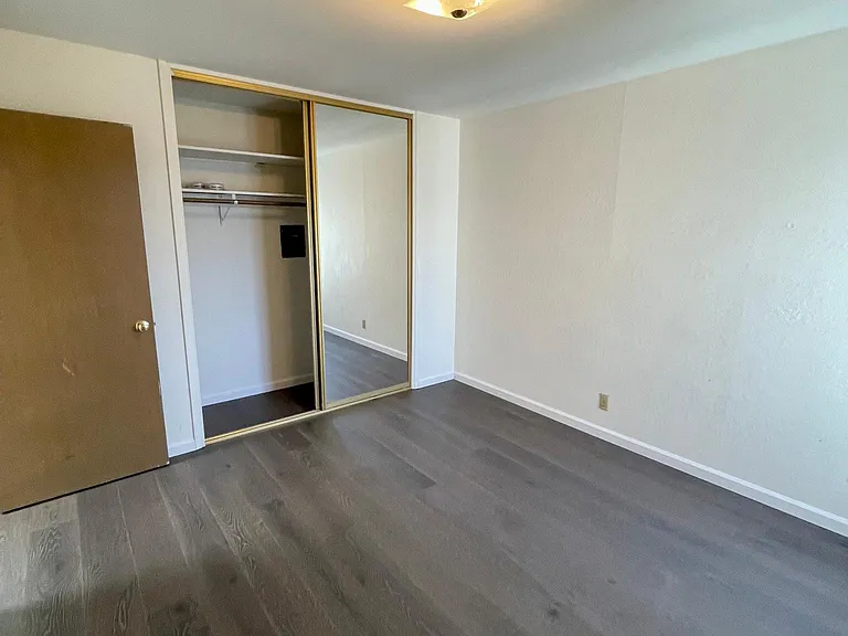 1336 Judah St #302 — Photo 13