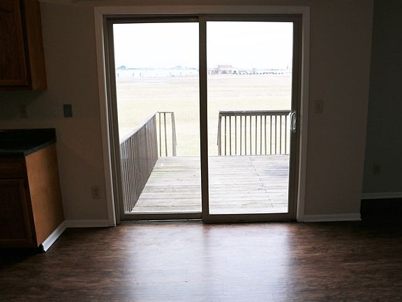 5th image of 1053 Amherst Blvd