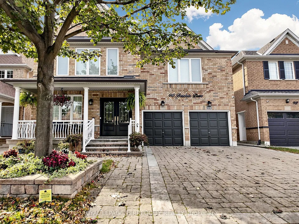 90 Brisdale Dr #BASEMENT