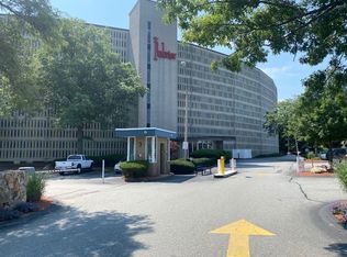 200 Swanton St APT 237, Winchester, MA 01890