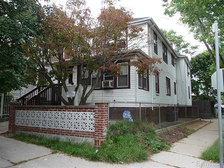 2nd image of 1787 Bussing Ave