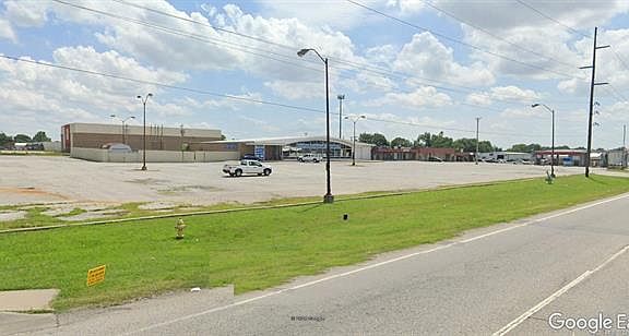 3rd image of 11212 E Admiral Pl