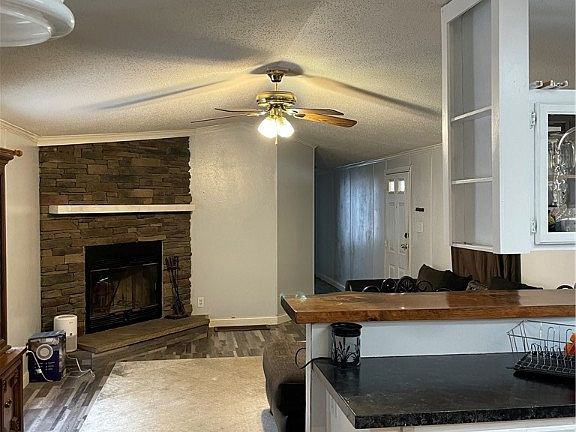 4th image of 36 Granite Dr