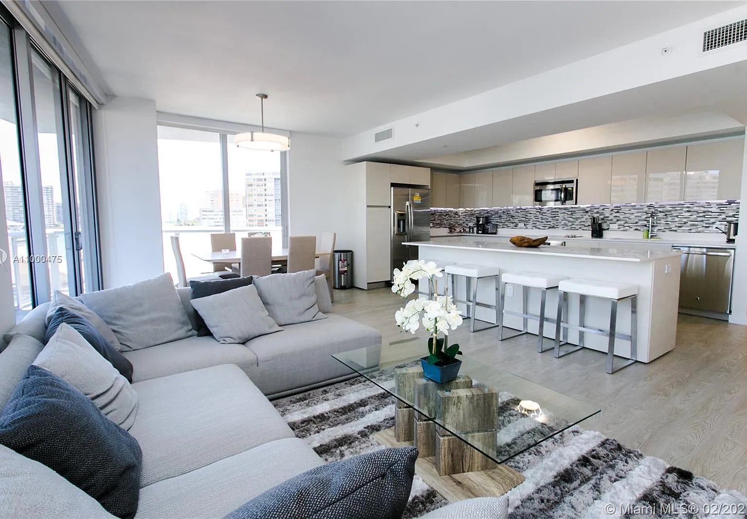Beachwalk Condominium — Photo 1