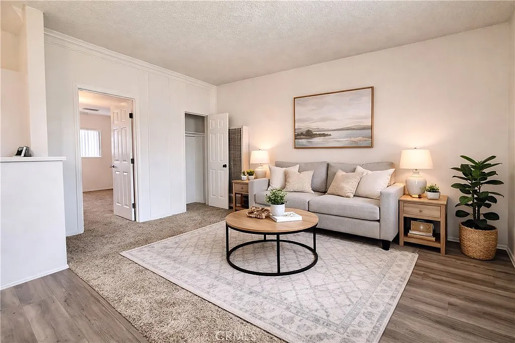 2 bed, 650 sqft, $2,495 — Photo 4