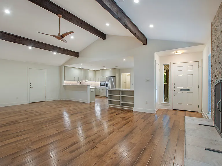 6463 Waverly Way — Photo 10