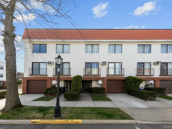 340 Julius Road #9D, College Point, NY 11356