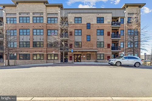 9521 Bastille St #203 Photo 1