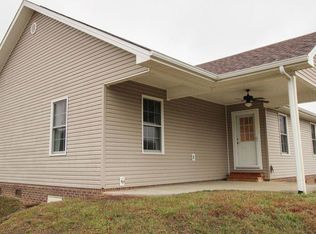 241 Sweetgrass Ln, Jonesborough, TN 37659