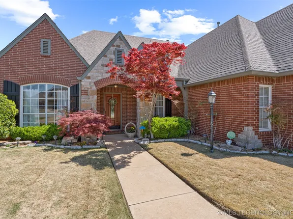 8117 S 70th East Pl, Tulsa, OK 74133