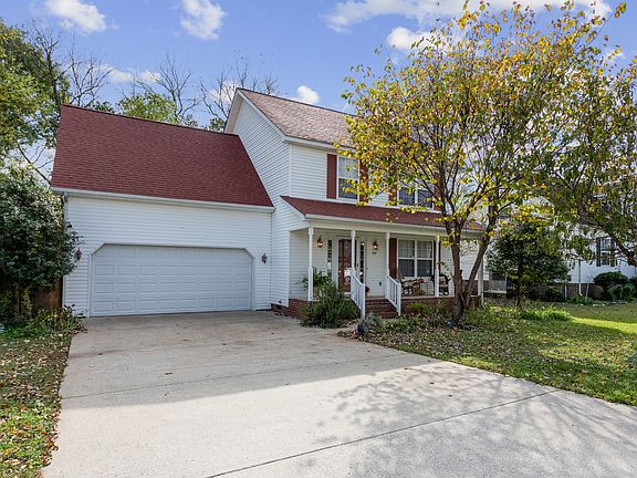 4th image of 524 Myers Parsons Way