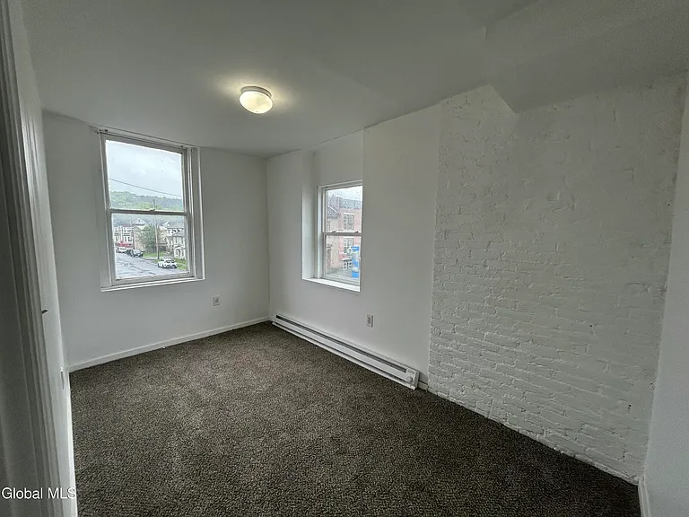 663 2nd Ave #2S — Photo 2