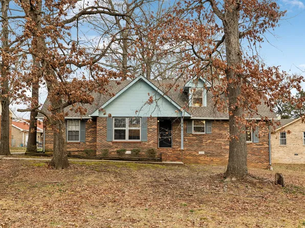 231 Millstone Cir, Clarksville, TN 37042