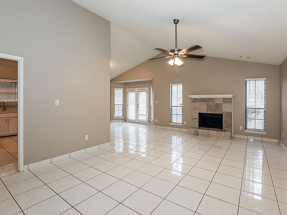 4th image of 709 River Bend Dr