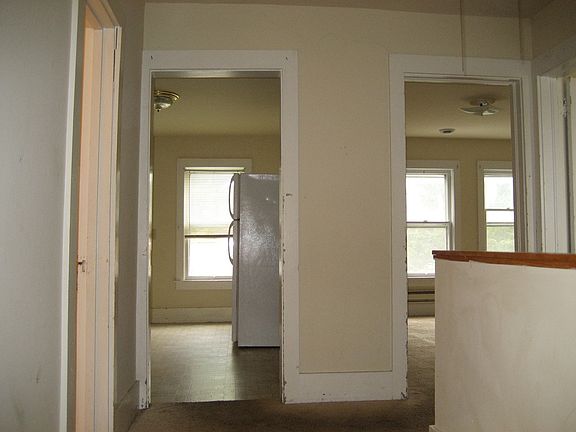 5th image of 515 Phillips Blvd APT 4