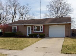 1949 Renfrew Dr, South Bend, IN