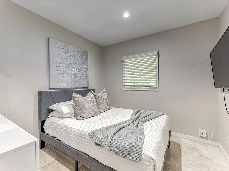 616 1st Key Dr — Photo 50