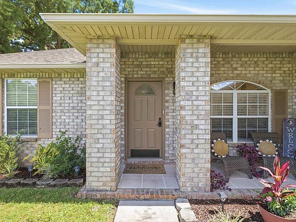 2nd image of 7953 Lola Cir