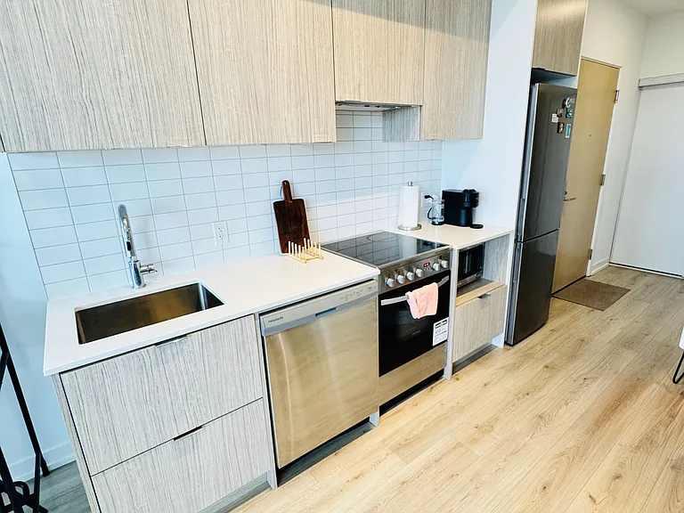 395 Bloor St E #2807 — Photo 8