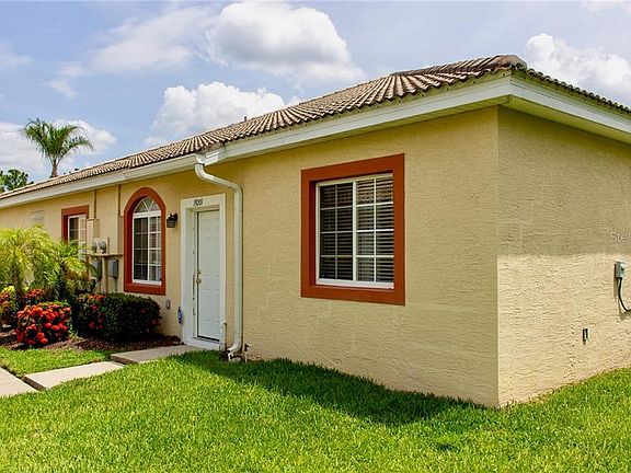4th image of 19201 Indian Creek Dr #19B