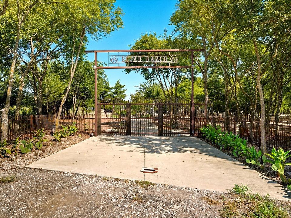 2nd image of 1431 Fm 85