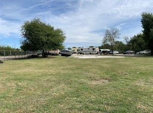 9337 Veterans Memorial Dr, Houston, TX 77088