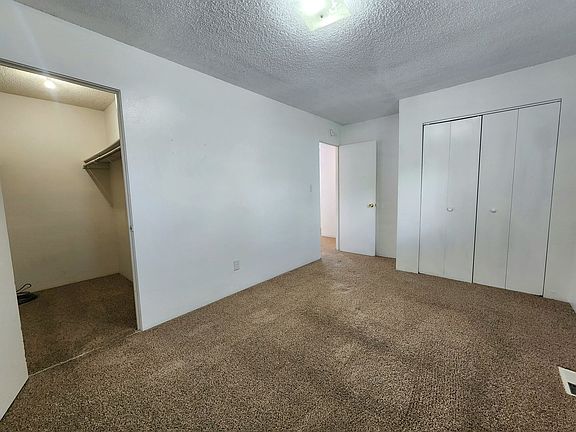 3rd image of 657 E Clarion Dr