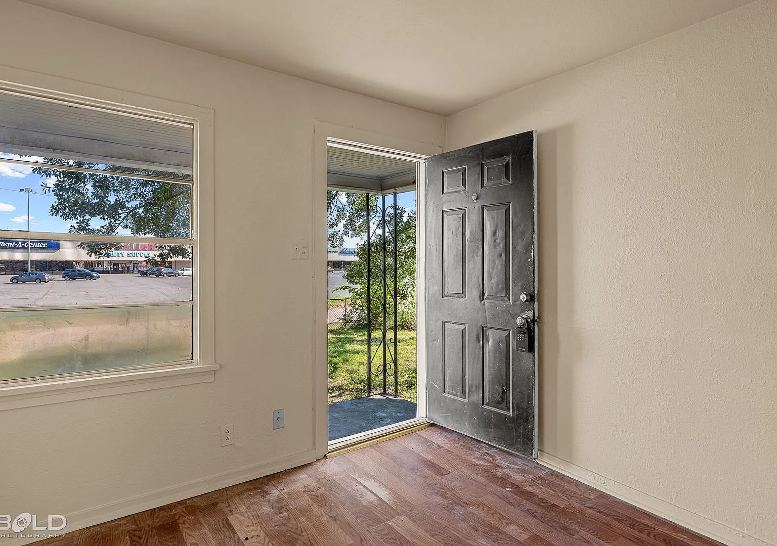 Charming 3-Bedroom Home in Shreveport Pet Friendly! — Photo 2
