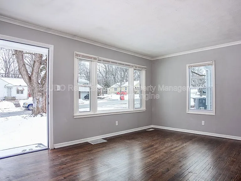 1324 N Osage St — Photo 2