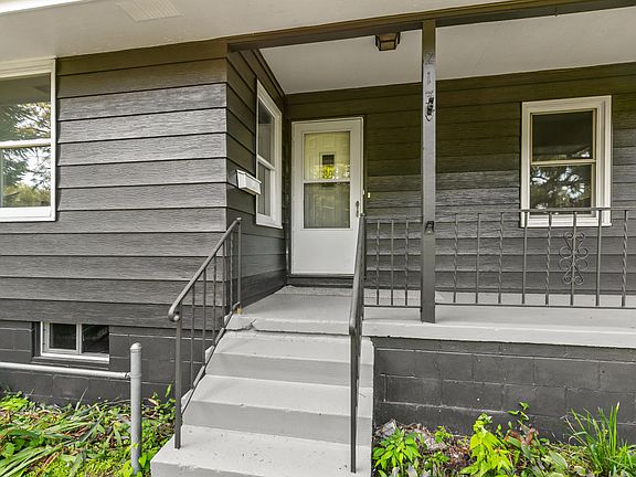 2nd image of 213 Langstrom St