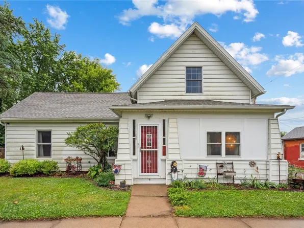 109 Park Ave, Anamosa, IA 52205