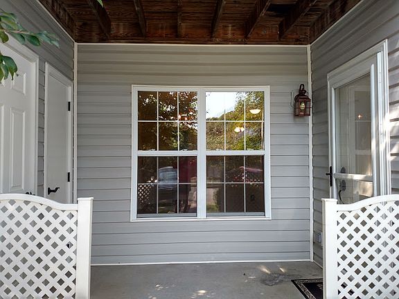 2nd image of 414 Rivertree Ln