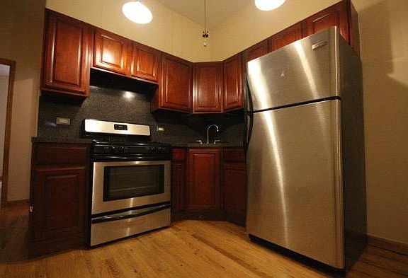 4th image of 304 Stanhope St #1AA