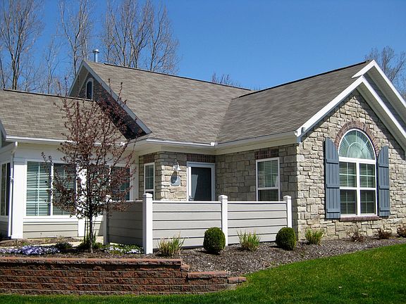 2nd image of 3067 Riverview Ln