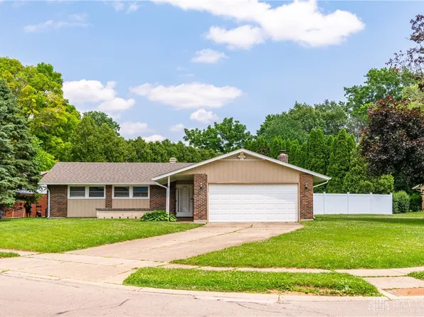 1544 Wedgewood Dr, Fairborn, OH 45324