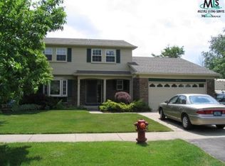 6074 Atkins Dr, Troy, MI 48085