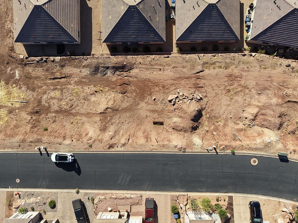 1st image of 2261 S Tonaquint Dr #13
