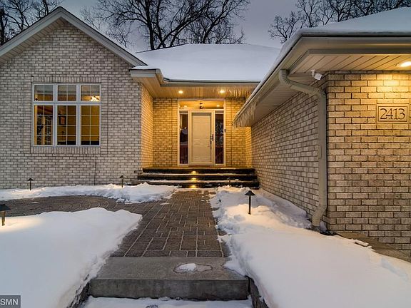 5th image of 2413 Hillwood Dr E