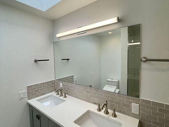 5th image of 430 Lake St S #51