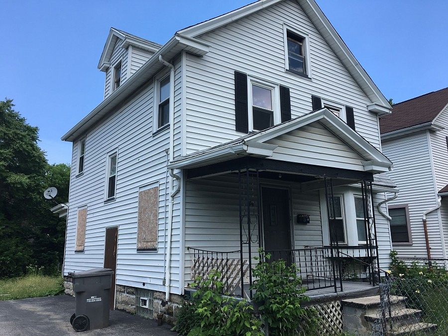 2nd image of 44 Laser St