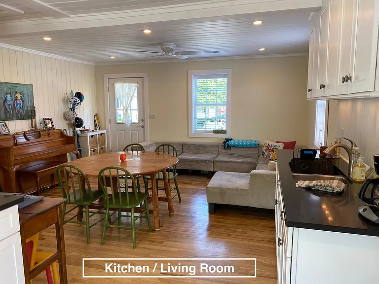 528 Snyder Ave — Photo 9