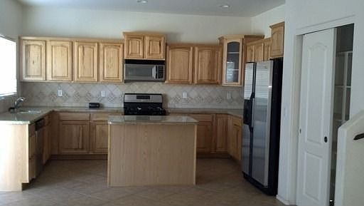 5th image of 14502 N 146th Ln