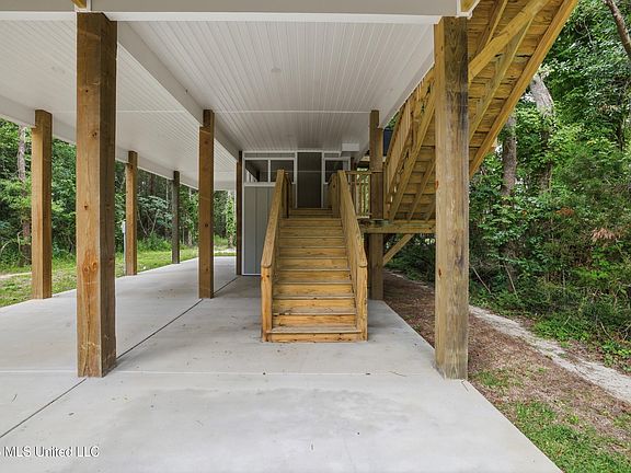 4th image of 5235 Clermont Blvd