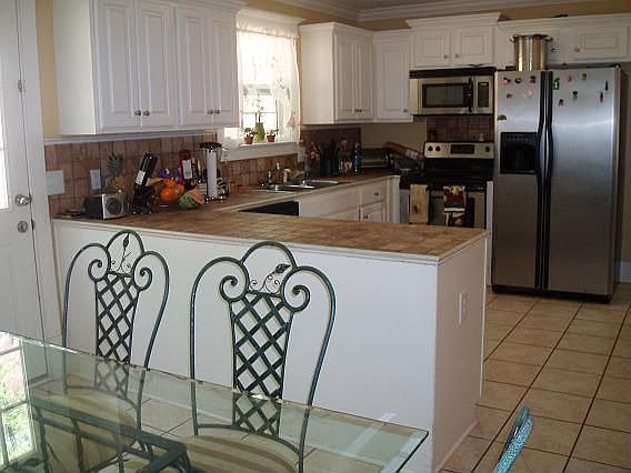 Huge gourmet kitchen