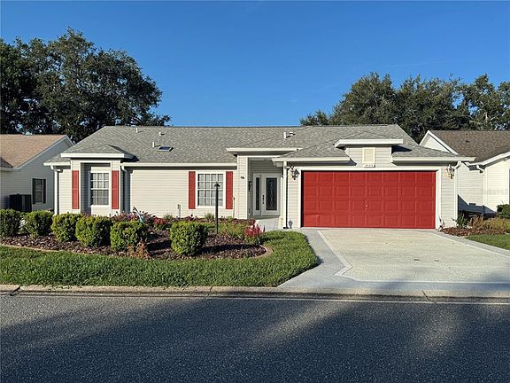4th image of 4755 TARA VIEW ROAD