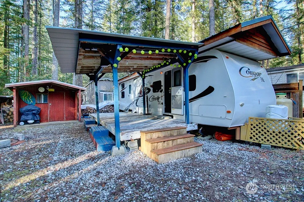 72 1 Goldrush Road photo 1