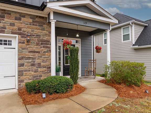 3rd image of 329 Colonnades Drive