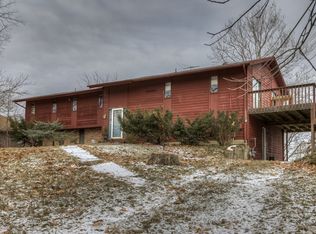 8104 N Hillside Dr, Kansas City, MO 64152